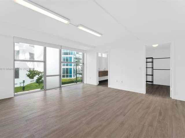 2900 NE 7th Ave # 102, Miami FL 33137