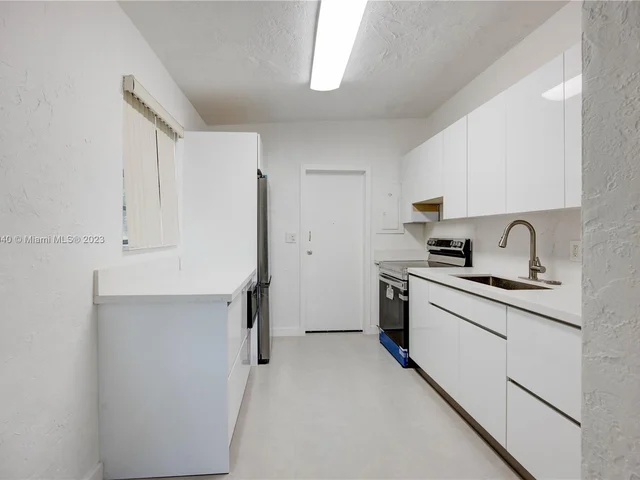 425 NW 133rd St, North Miami FL 33168