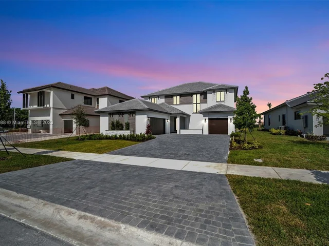 10475 SW 57th Ct, Cooper City FL 33328