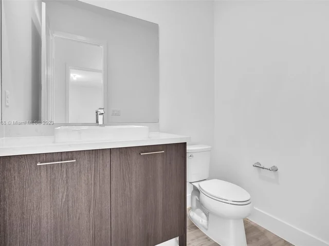 10475 SW 57th Ct, Cooper City FL 33328