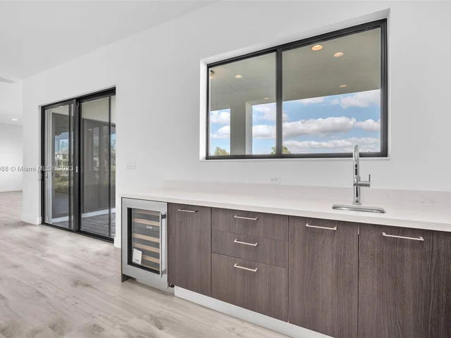 10475 SW 57th Ct, Cooper City FL 33328