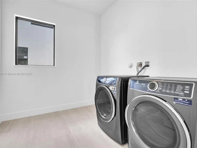 10475 SW 57th Ct, Cooper City FL 33328