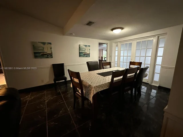 4931 Monroe St, Hollywood FL 33021