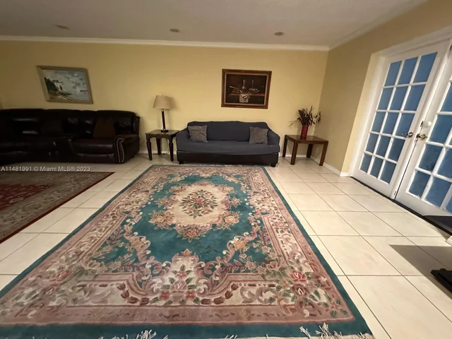 4931 Monroe St, Hollywood FL 33021