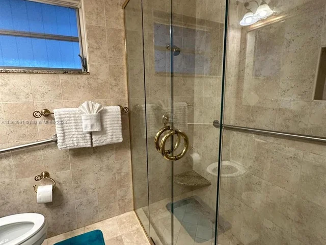 4931 Monroe St, Hollywood FL 33021