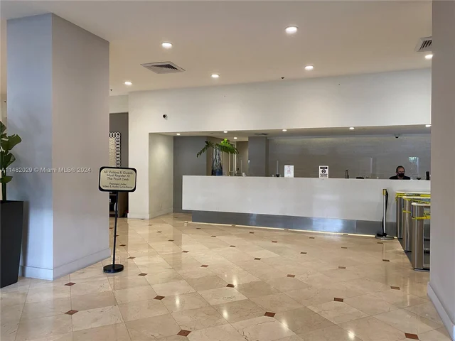 100 Lincoln Rd # 939, Miami Beach FL 33139