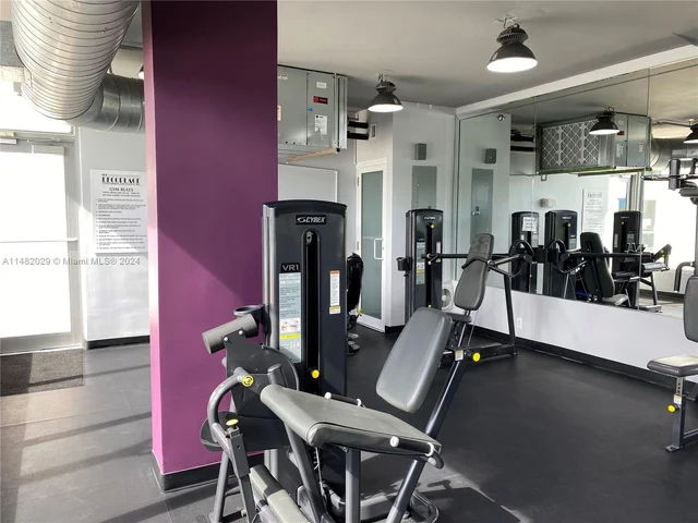 100 Lincoln Rd # 939, Miami Beach FL 33139