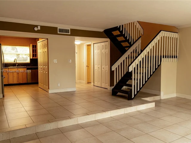 7175 Nova Dr # 507, Davie FL 33317