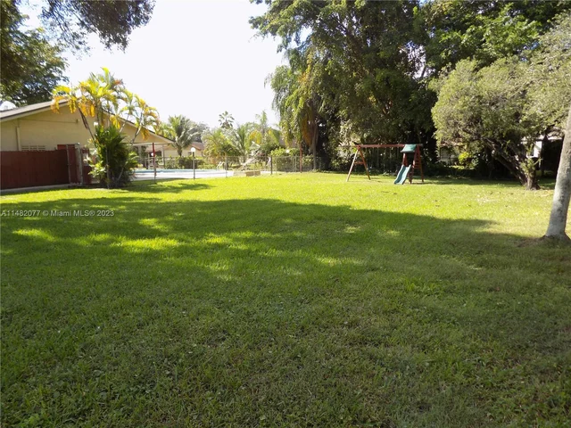 7175 Nova Dr # 507, Davie FL 33317