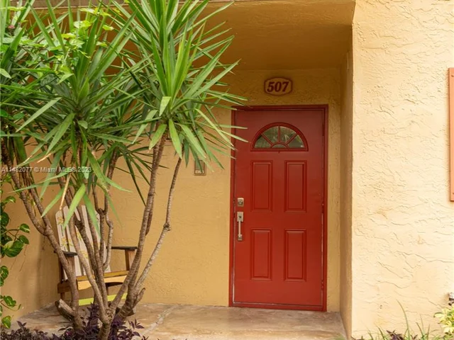 7175 Nova Dr # 507, Davie FL 33317