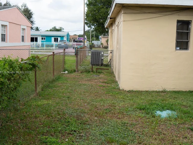 16101 NW 28th Ct, Miami Gardens FL 33054