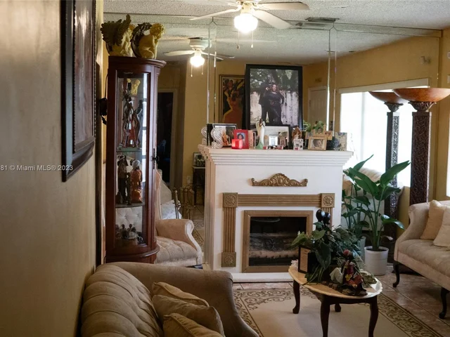 16101 NW 28th Ct, Miami Gardens FL 33054