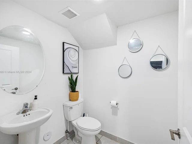 2681 SE 12th St, Homestead FL 33035