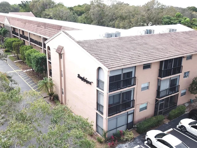 2700 Coral Springs Dr # 314, Coral Springs FL 33065