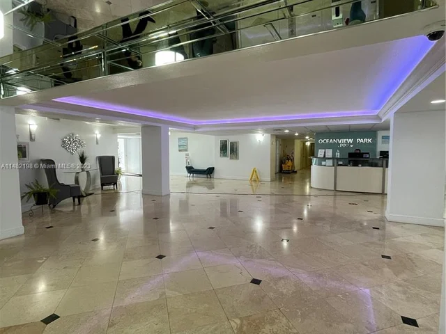 800 Parkview Dr # 126, Hallandale Beach FL 33009