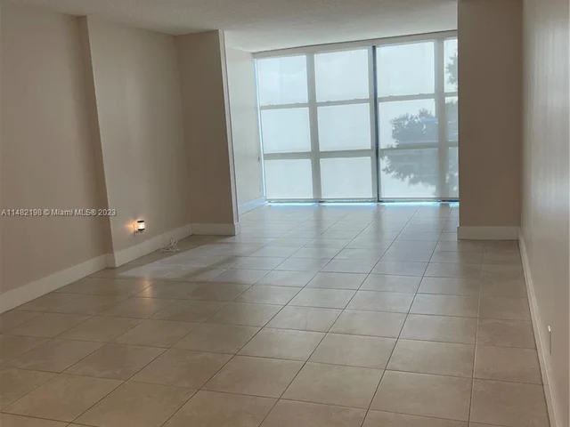 800 Parkview Dr # 126, Hallandale Beach FL 33009