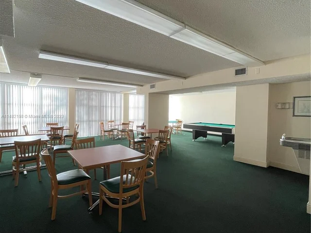 800 Parkview Dr # 126, Hallandale Beach FL 33009