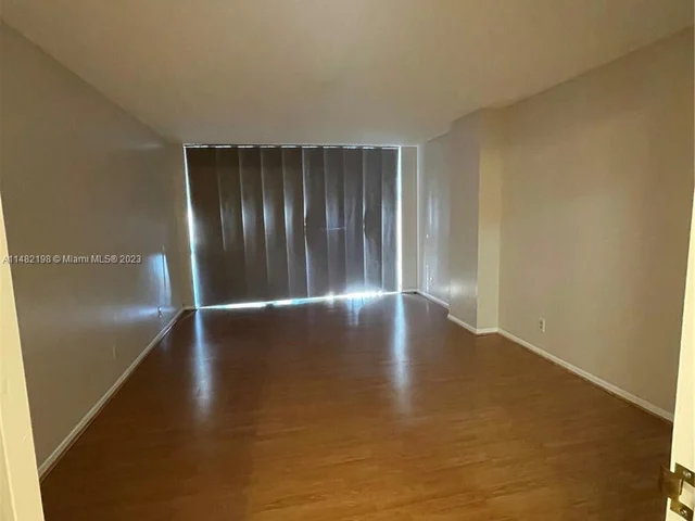 800 Parkview Dr # 126, Hallandale Beach FL 33009