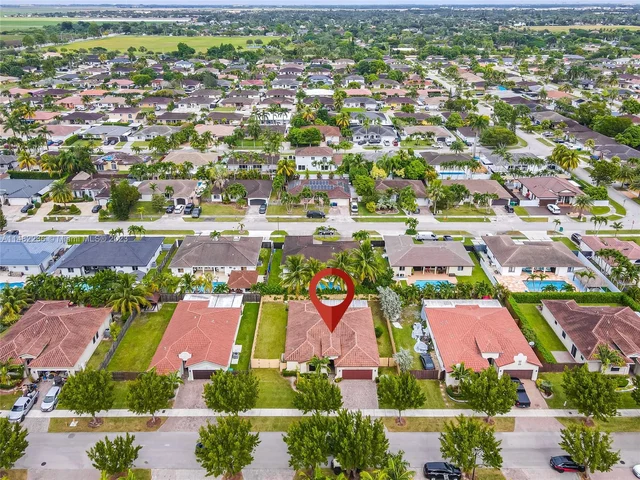 15405 SW 173rd St, Miami FL 33187