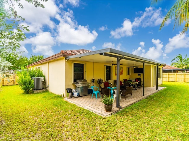 15405 SW 173rd St, Miami FL 33187