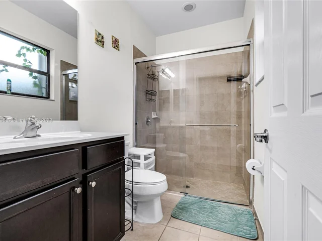 15405 SW 173rd St, Miami FL 33187