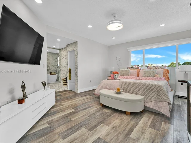 4581 SW 149th Ct, Miami FL 33185