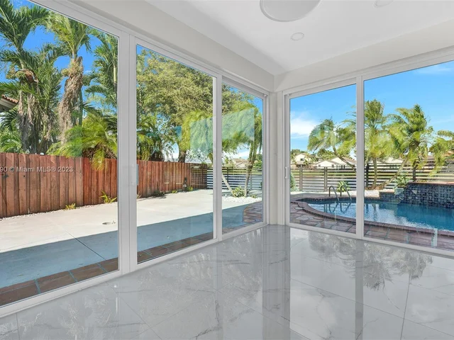 4581 SW 149th Ct, Miami FL 33185