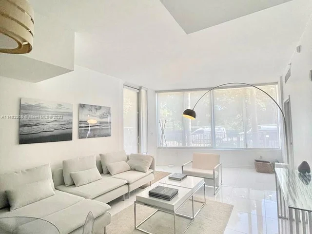 2155 Washington Ct # 110, Miami Beach FL 33139