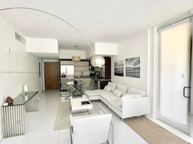 2155 Washington Ct # 110, Miami Beach FL 33139