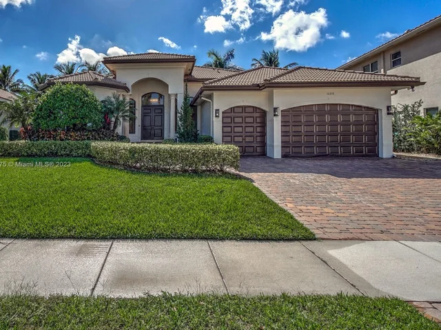 10210 Key Plum St, Plantation FL 33324