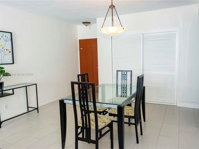 3801 S Ocean Dr # 11M, Hollywood FL 33019