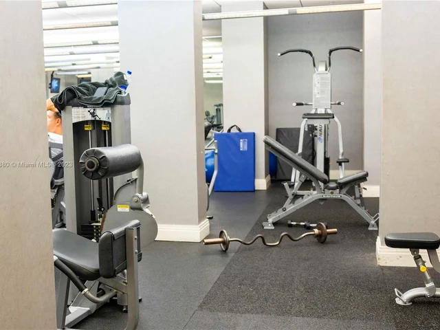 3801 S Ocean Dr # 11M, Hollywood FL 33019