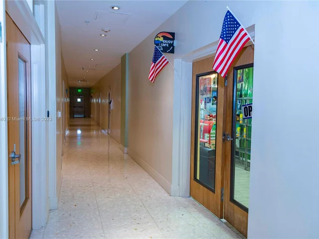 3801 S Ocean Dr # 11M, Hollywood FL 33019