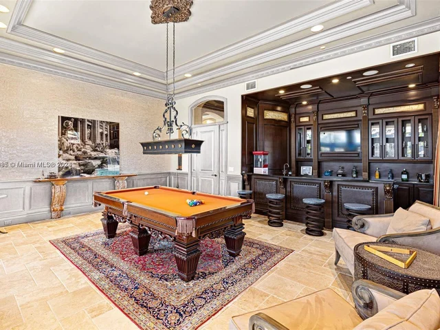 3201 NE 27th Ave, Lighthouse Point FL 33064