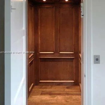 3201 NE 27th Ave, Lighthouse Point FL 33064