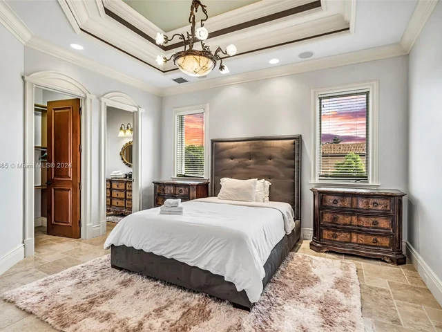 3201 NE 27th Ave, Lighthouse Point FL 33064