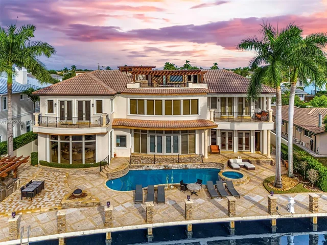 3201 NE 27th Ave, Lighthouse Point FL 33064