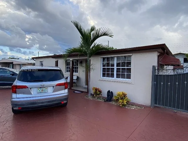 4040 SW 115th Ave, Miami FL 33165