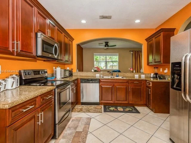 4900 SW 30th Ter # 4900, Dania Beach FL 33312