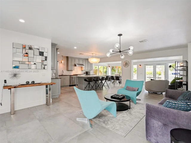 1919 NE 21st St, Fort Lauderdale FL 33305