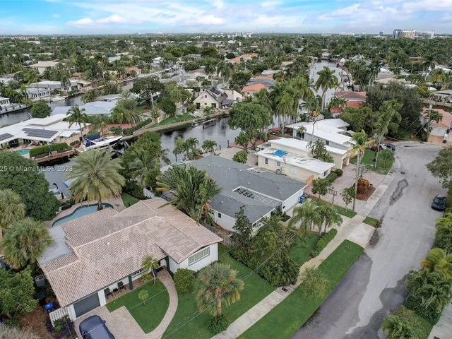 1919 NE 21st St, Fort Lauderdale FL 33305