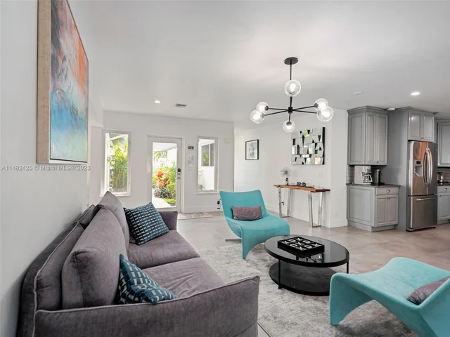 1919 NE 21st St, Fort Lauderdale FL 33305