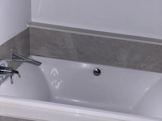 488 NE 18th St # 2911, Miami FL 33132