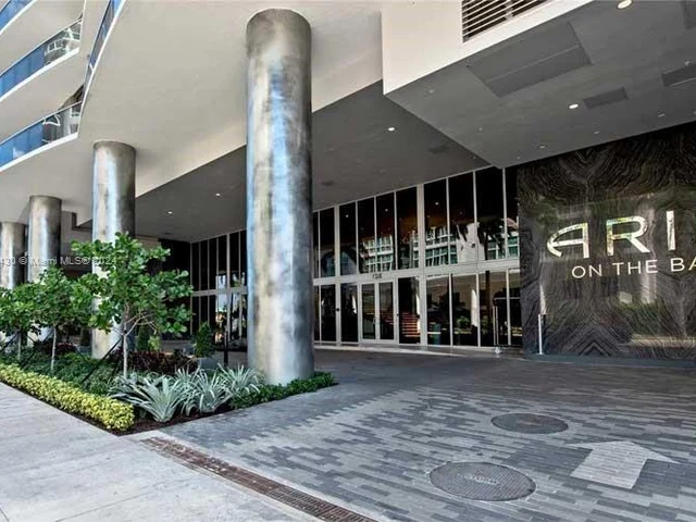 488 NE 18th St # 2911, Miami FL 33132