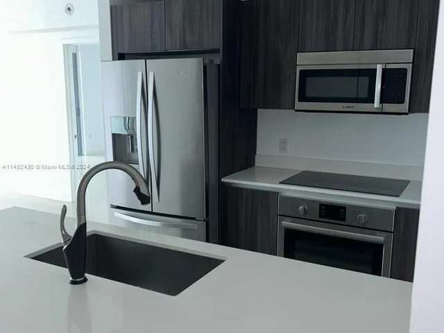 488 NE 18th St # 2911, Miami FL 33132