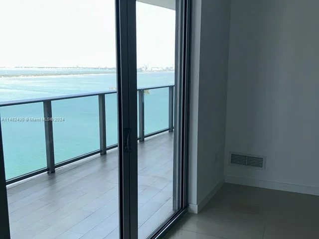 488 NE 18th St # 2911, Miami FL 33132