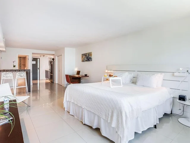 290 Bal Bay Dr # 207, Bal Harbour FL 33154