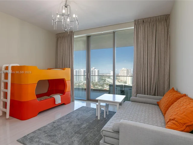 18975 Collins Ave # 1803, Sunny Isles Beach FL 33160