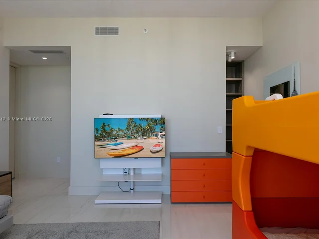 18975 Collins Ave # 1803, Sunny Isles Beach FL 33160