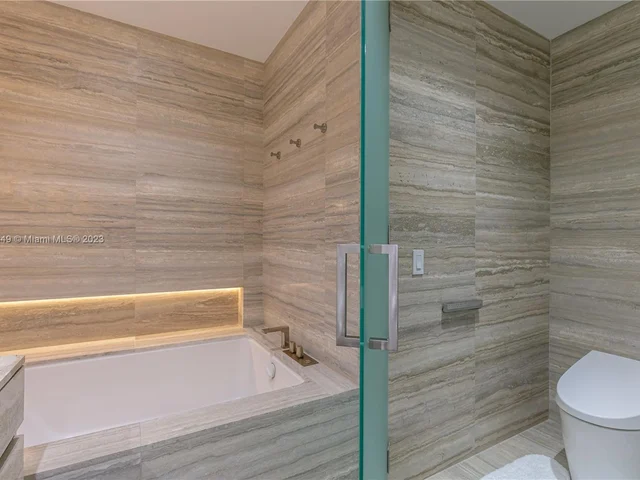 18975 Collins Ave # 1803, Sunny Isles Beach FL 33160